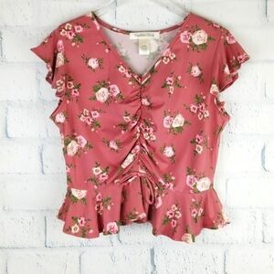NWOT. Cut and Paste Sleeveless V Neck Knit Blouse
